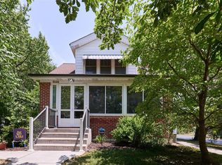 3020 Arlmont Dr, Saint Louis, MO 63121