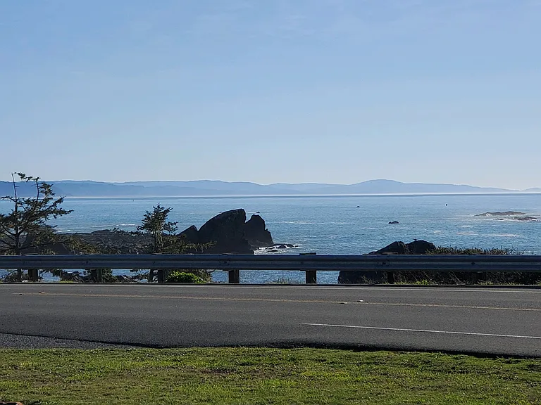 1607 S Pebble Beach Dr — Photo 2
