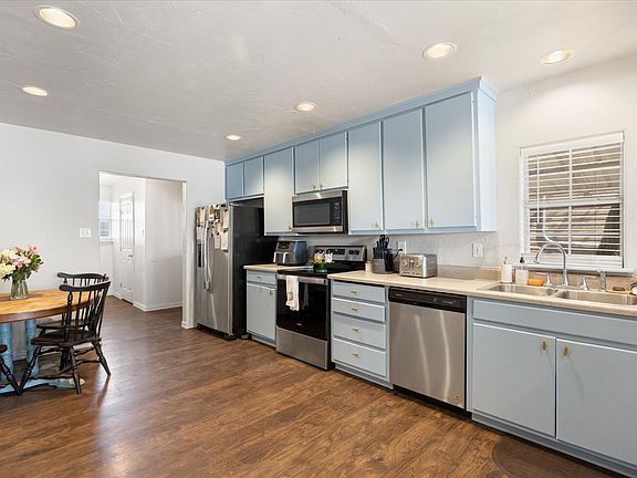 5th image of 507 E Clifton St