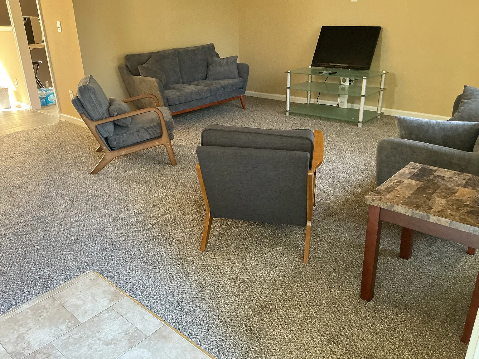 2 bed, 1652 sqft, $1,350 — Photo 3