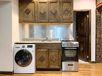 Rented by PocketBroker Inc