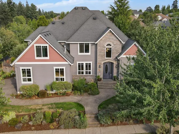 800 Shelokum Dr, Silverton, OR 97381