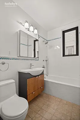 Rented by Sotheby's International Realty | media 42