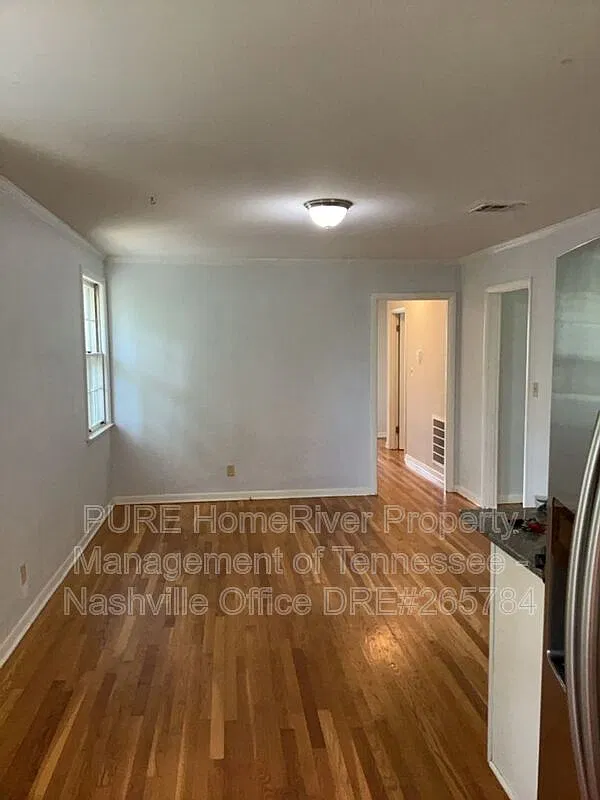 3 bed, 2.0 bath, 1864 sqft, $2,395 — Photo 3