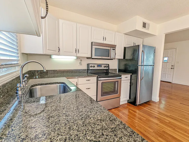 7223 Beverly St — Photo 19