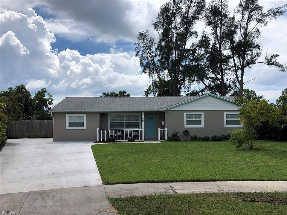 1st image of 2698 Poinciana St