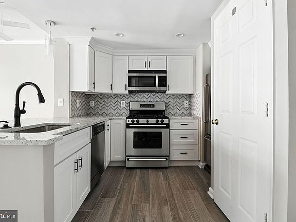 2nd image of 3830 9th St N APT 605W