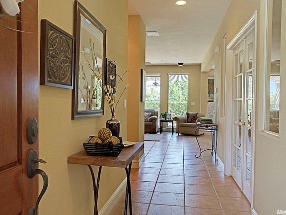 4th image of 1026 Gamay Dr