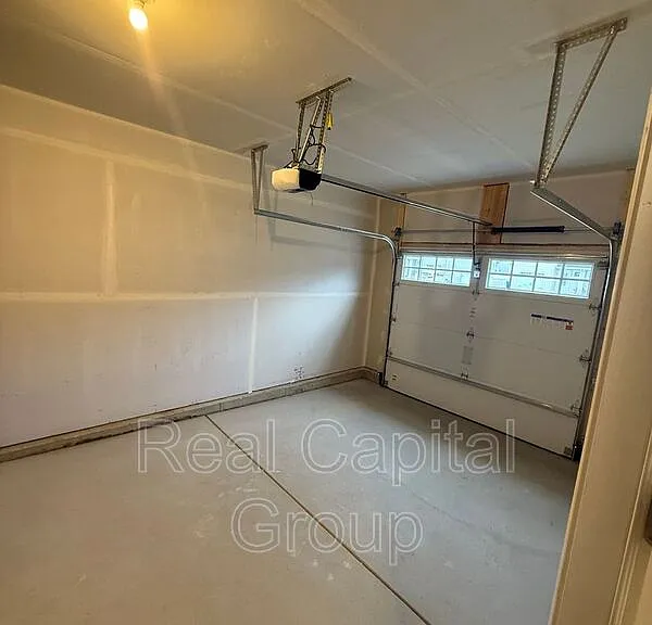 106 South Dr — Photo 6