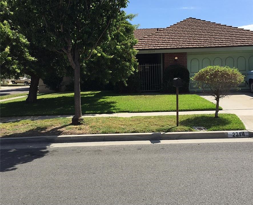 1st image of 2214 W Manly Ave