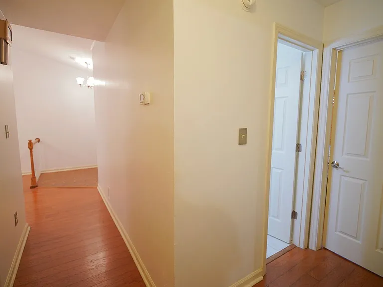 4472 Bay Shore Cir — Photo 22