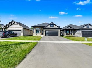 180 Renaissance Dr, Saint Thomas, ON N5R0J9