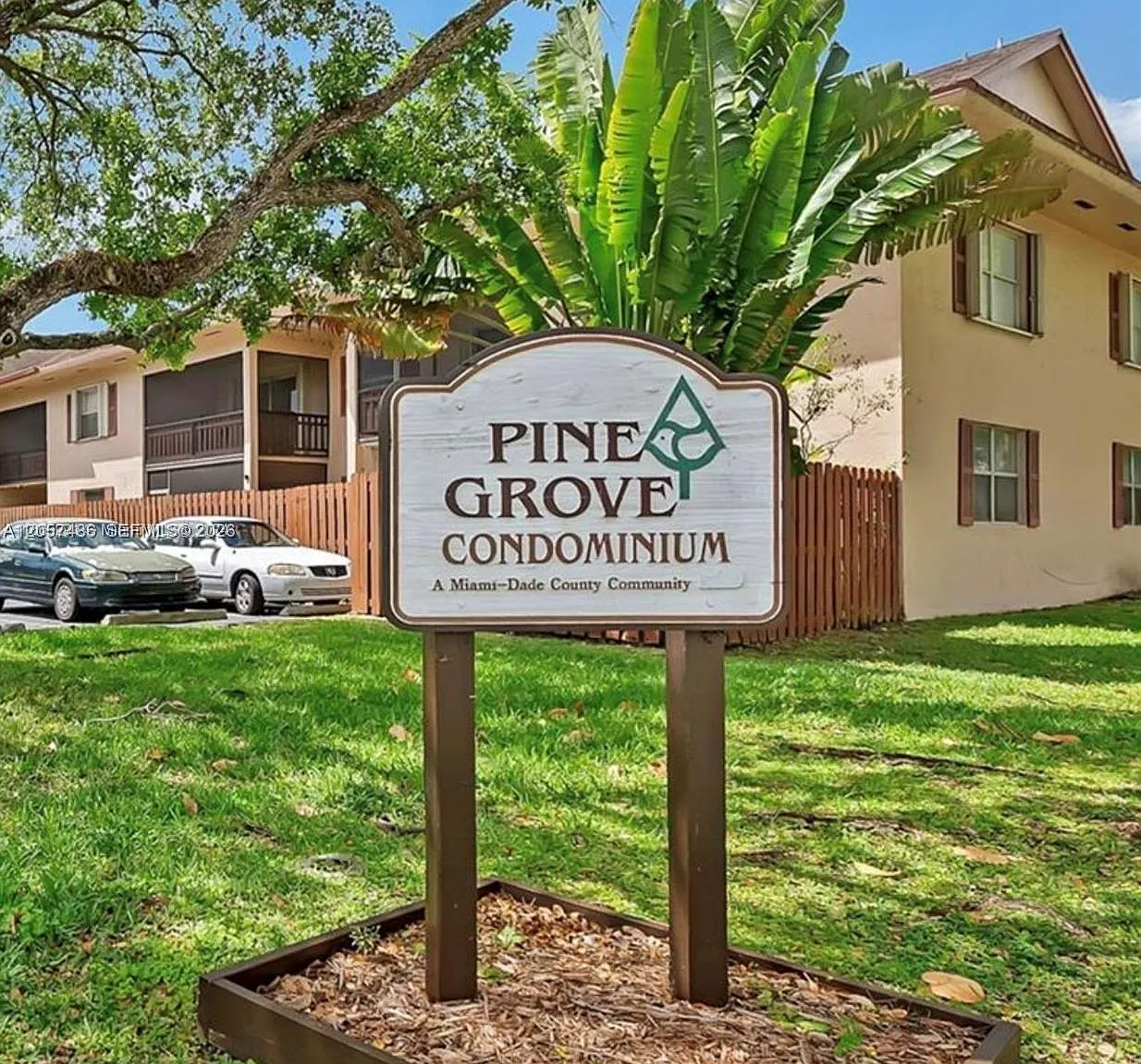 Pine Grove Condo — Photo 1