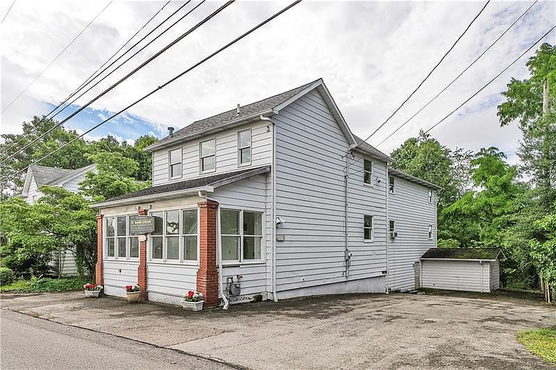 913 Main St, Latrobe, PA 15650 Zillow