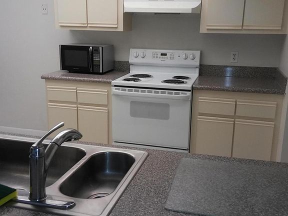 2nd image of 820 Lavers Cir APT G408
