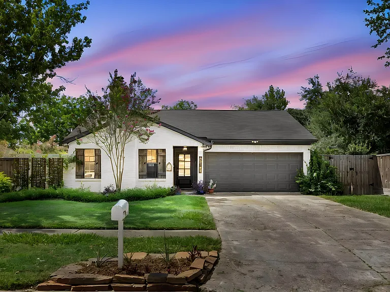 22610 Coriander Dr — Photo 1