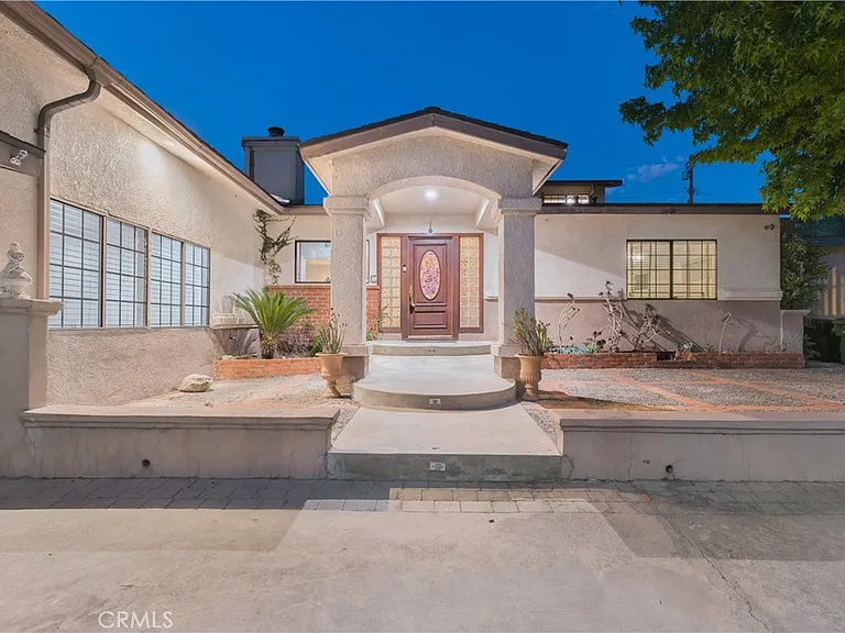 9348 Tujunga Canyon Blvd — Photo 1