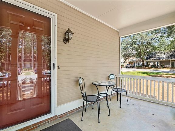 5th image of 203 Woodburn Club Ln