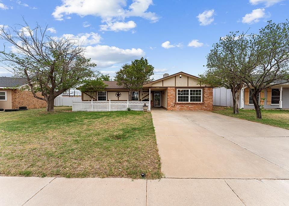 1st image of 4513 Mercedes Dr