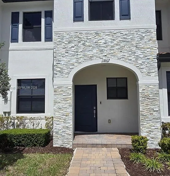 11867 SW 247th Ter — Photo 1