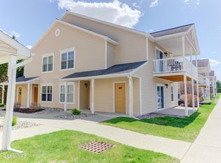 206 Cedar Run, Rensselaer, NY 12144