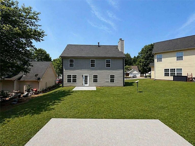 Listing photo 4
