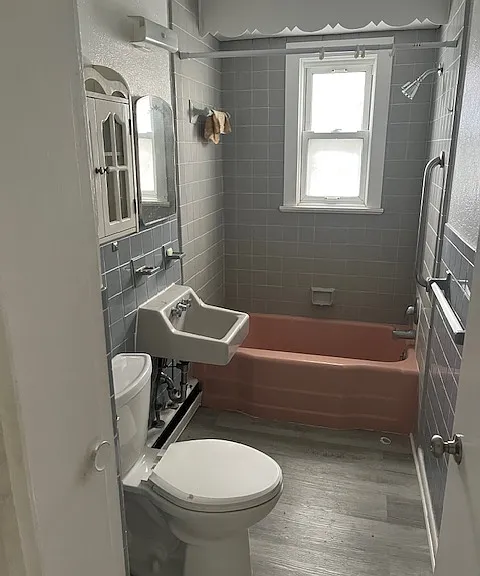 110 W Crocus Rd #2 — Photo 4
