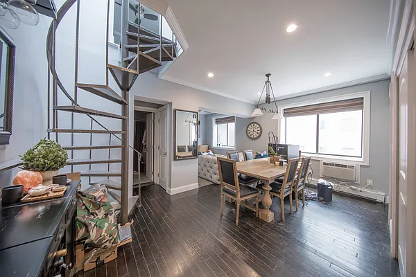 Sold by Maltz Auctions Inc | media 2