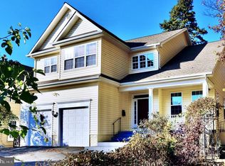 11913 Hunters Ln, Rockville, MD 20852