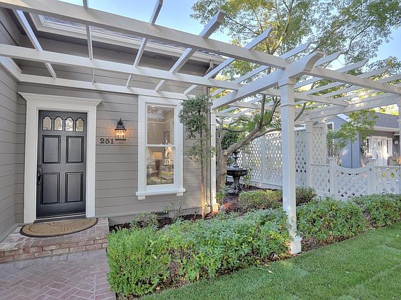 5th image of 251 Littlefield Ln