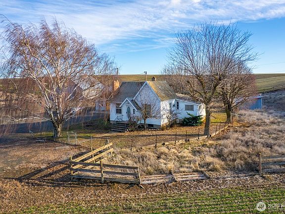 4th image of 32244 Mohler Road E