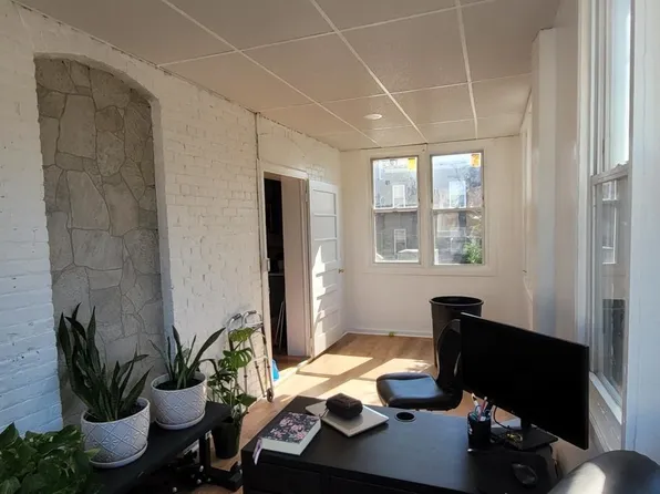 69 Poplar Street image 4 of 5