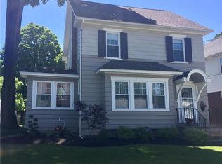 124 Searlwyn Rd, Syracuse, NY 13205