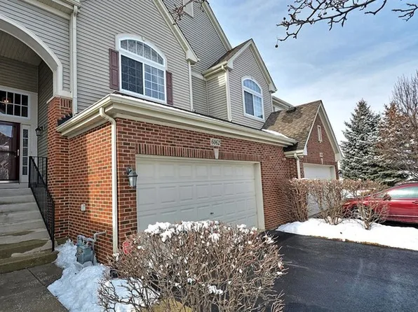 6062 Canterbury Ln #4-7, Hoffman Estates, IL 60192