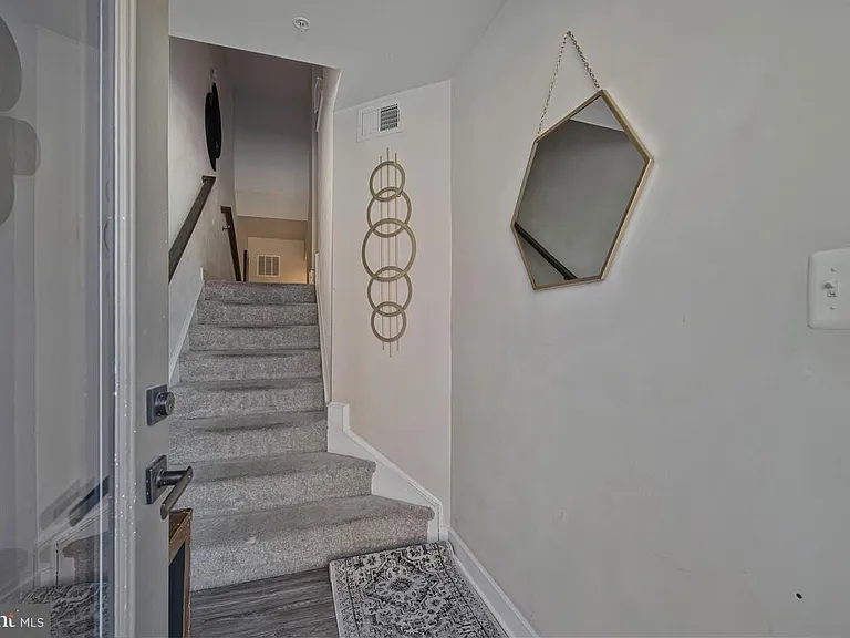 4748 Towne Park Rd — Photo 4