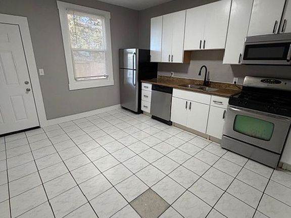 3rd image of 1668-1670 12th St