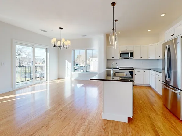 266 Monponsett St #1201, Halifax, MA 02338