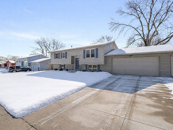 2nd image of 4024 Ross Rd