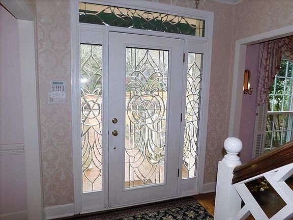 Entrance , leaded glass door