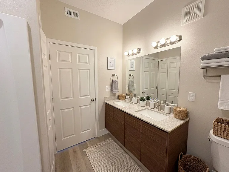 4424 S Texas Ave #306 — Photo 21
