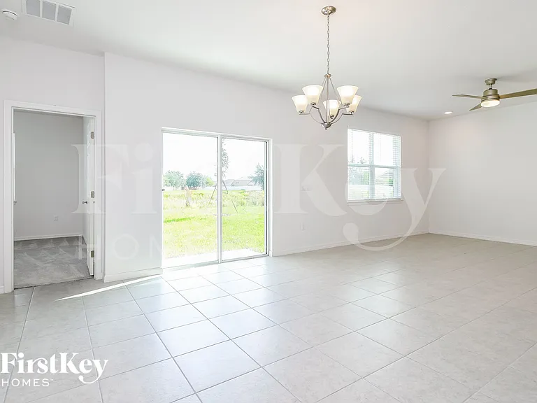 1172 Spokane Point — Photo 5