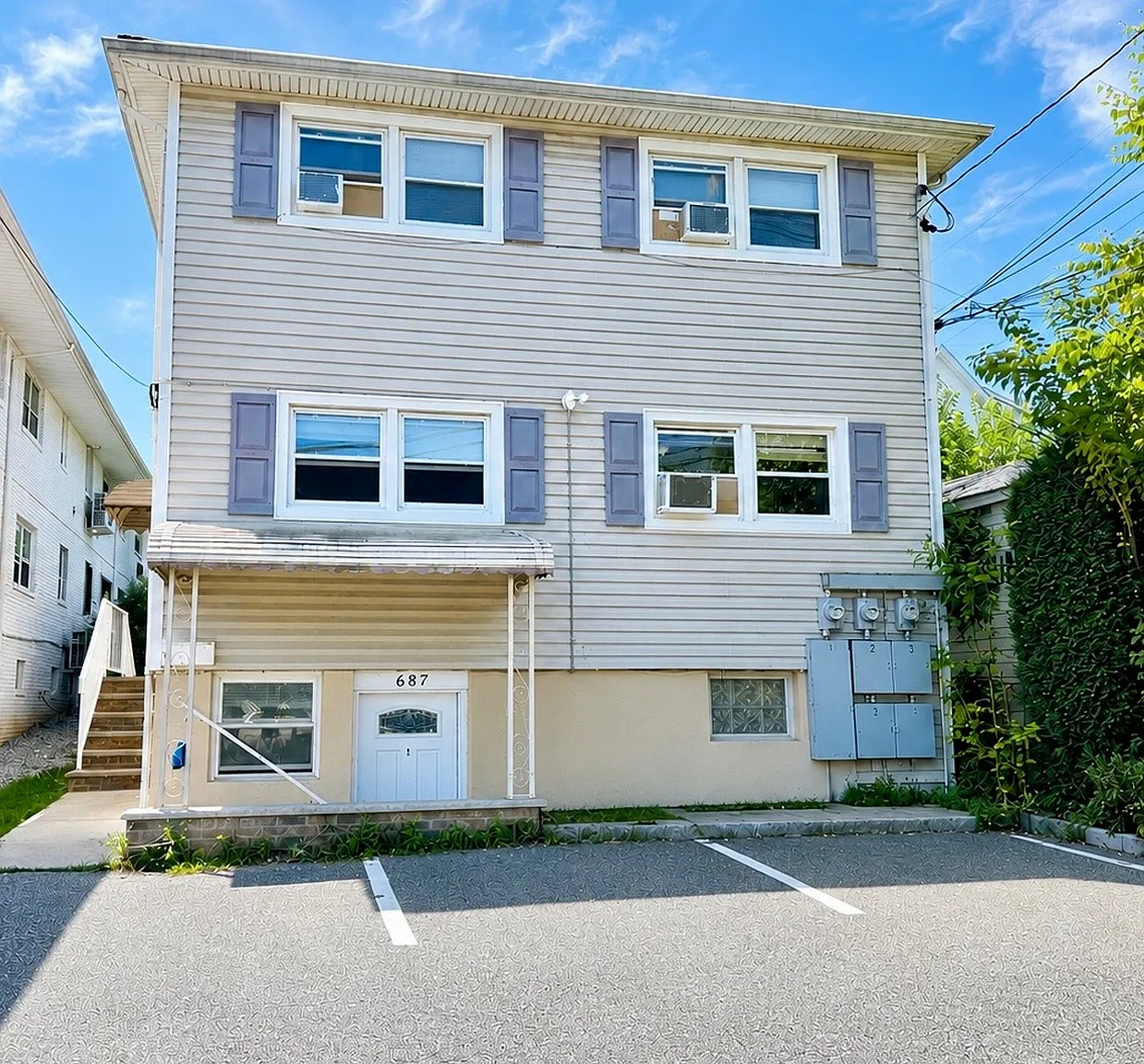 2 bed, $2,200 — Photo 1