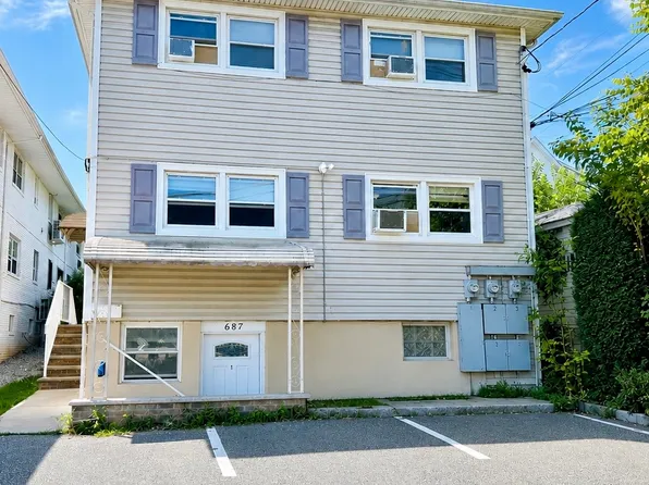 687 Midland Ave APT 1, Garfield, NJ 07026