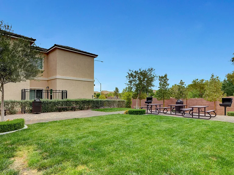 Gleneagles Village Townhomes