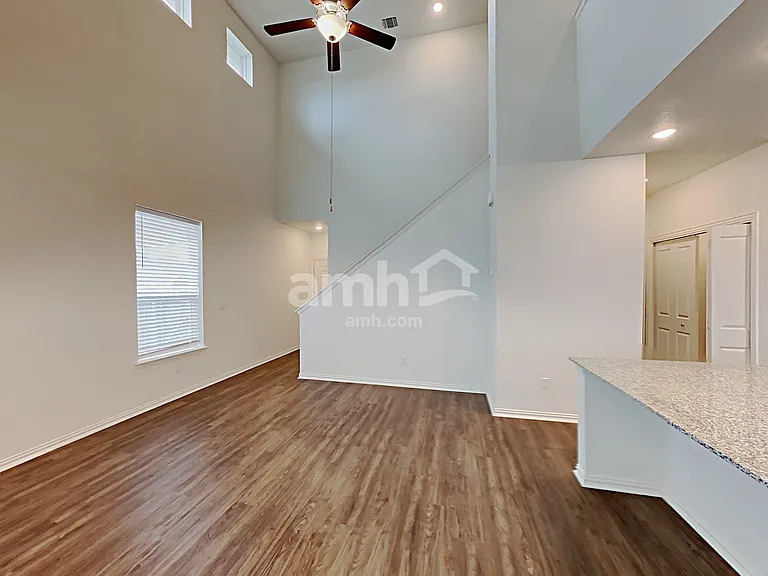 2706 Brogan Crk — Photo 6