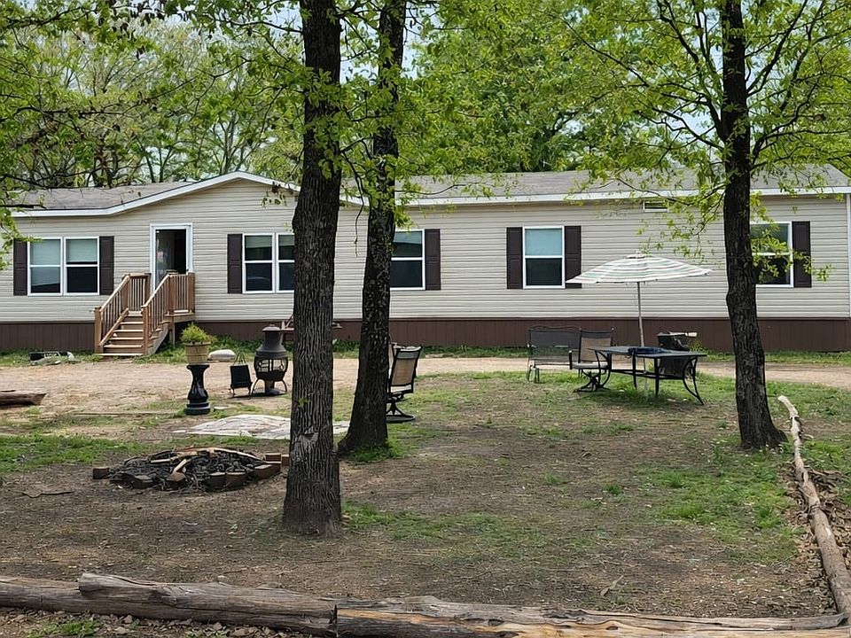 1st image of 152 Lake Shadows Cir
