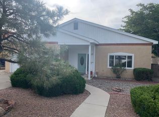 1909 Vassar Dr NE, Albuquerque, NM 87106