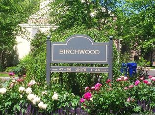 5 Hills Ln UNIT 5, Westport, CT 06880