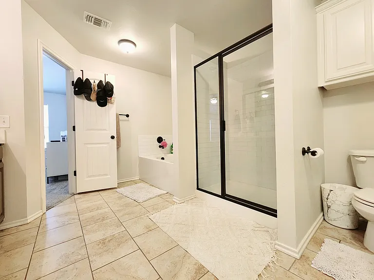 18600 Luna Dr — Photo 10