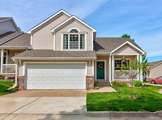 911 NW Prairie Ridge Dr, Ankeny, IA 50023